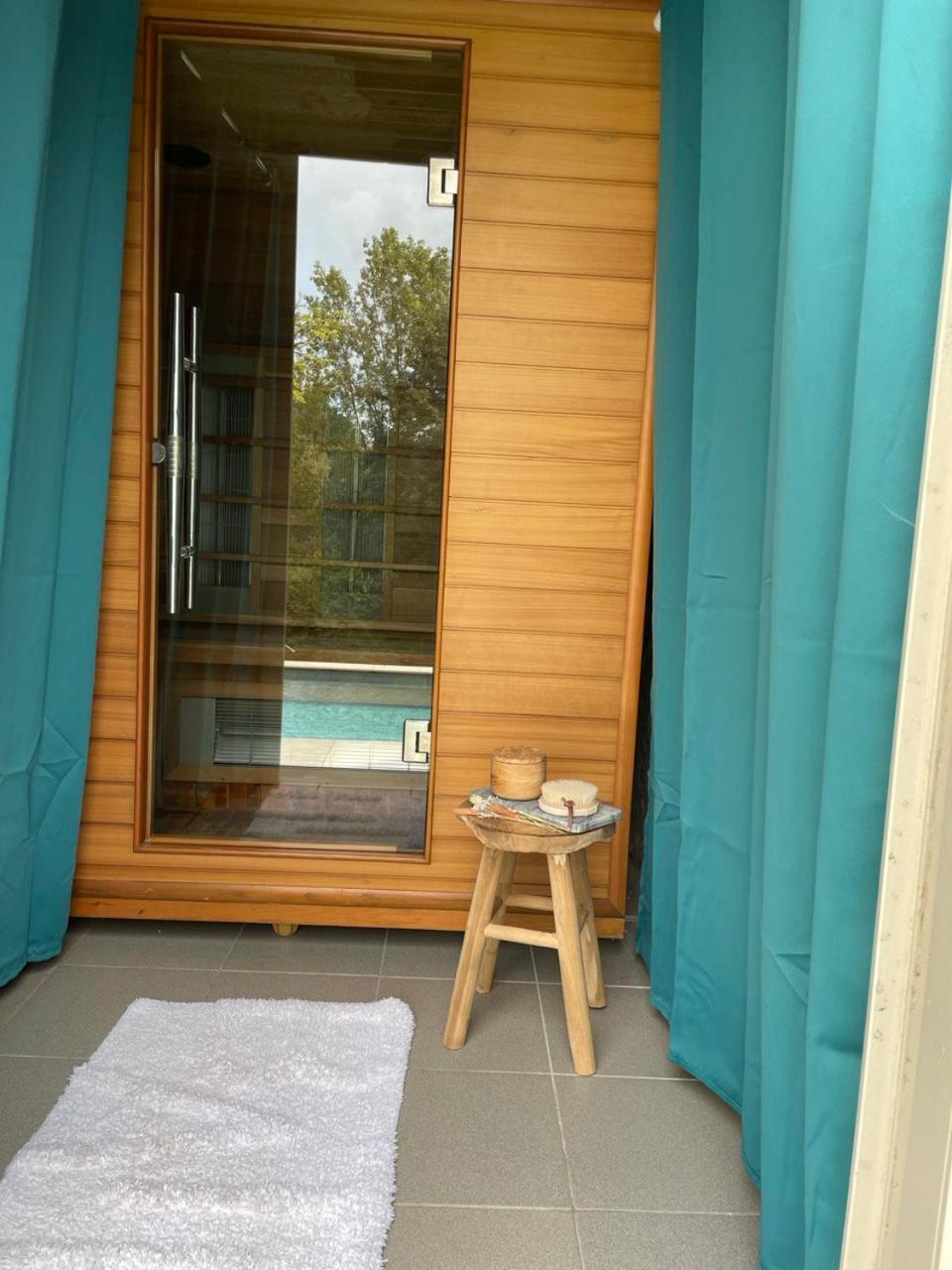 La Canopee Des Arbres, Anna Ellezelles Exterior foto